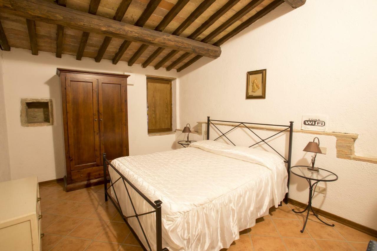 Agriturismo Oria Bianca Villa San Quirico dʼOrcia Exteriör bild